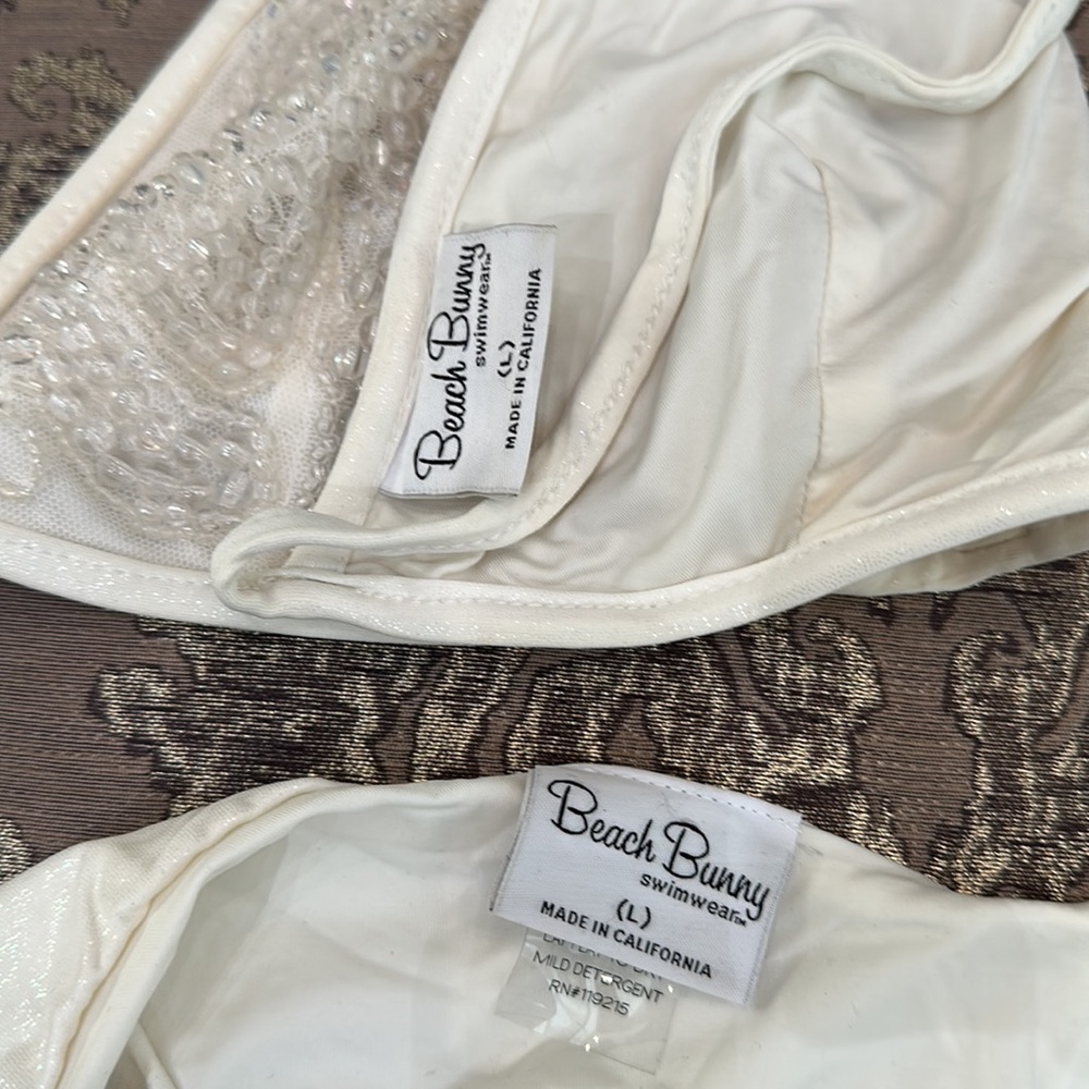 Beach Bunny White Spell Bound Size Large - image 2